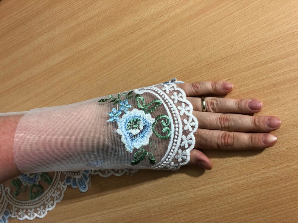 06FCAB24-7ECA-4573-8CC1-58D36CF06FF2