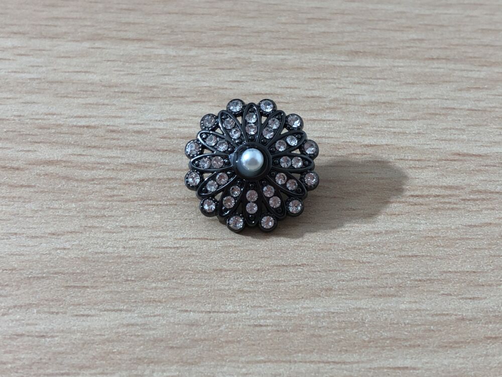 D0BA5E52-378C-4F9B-97EF-188C76998BA7