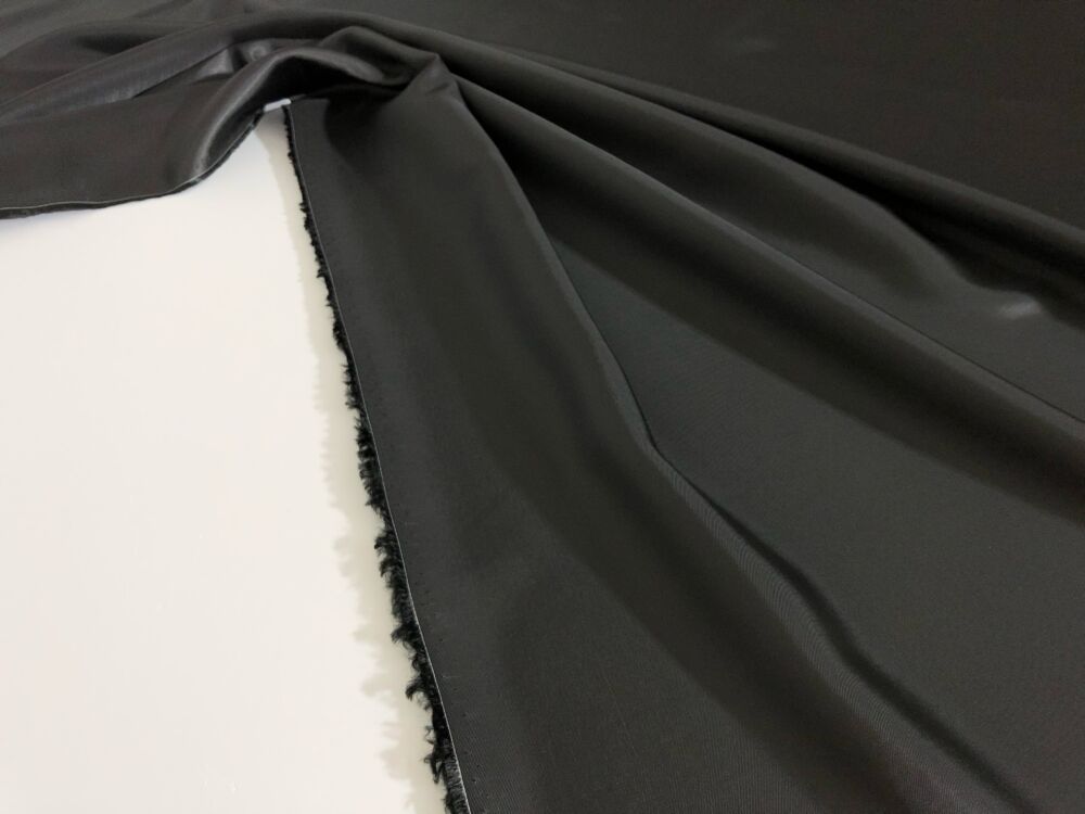 23817704-C70E-4204-B7D6-91D74418DD18 23817704-C70E-4204-B7D6-91D74418DD18