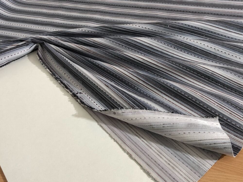 B6E48EF1-BB41-4598-8906-2AA9E4CB490F