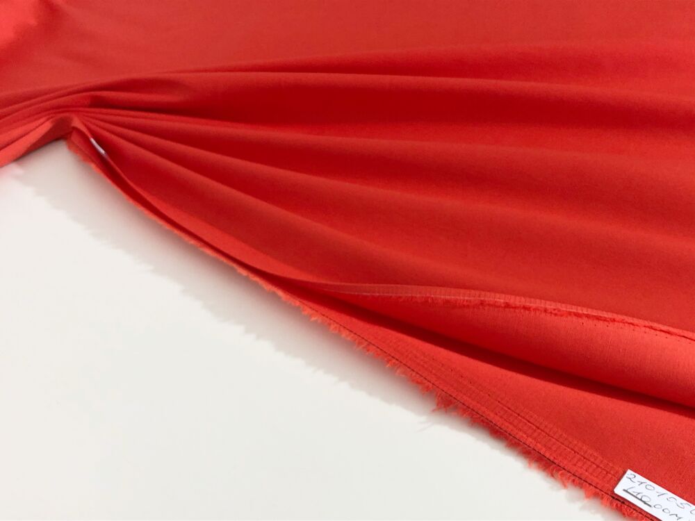 E95CD634-33C9-4A94-8040-F006BA840FB6