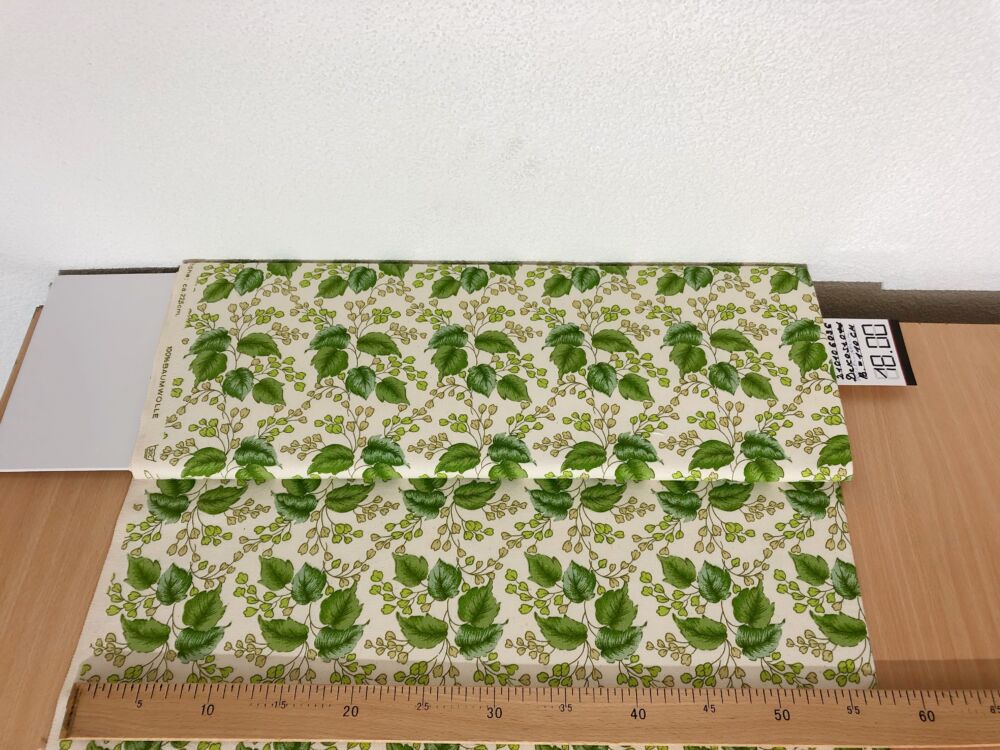 FE29C5D9-8742-41B3-8947-388F5D52F846 FE29C5D9-8742-41B3-8947-388F5D52F846