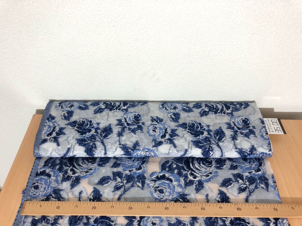 14EEE6C6-F8E1-4056-A41B-34988F8445C4