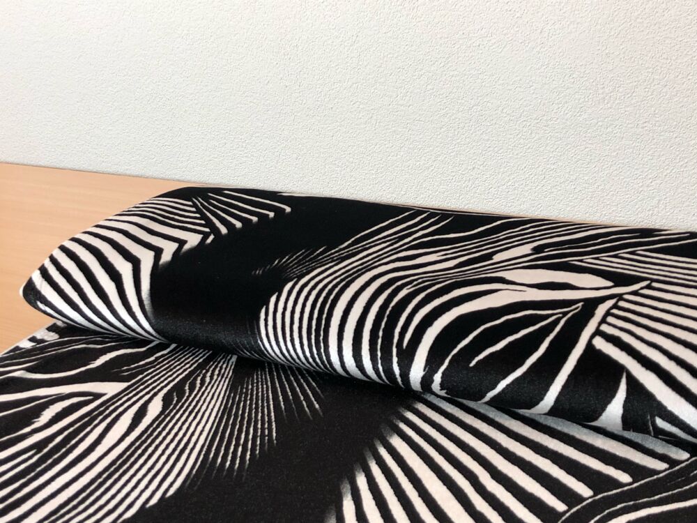 56AC46D4-4C75-401E-A149-BF830FBB7BCE