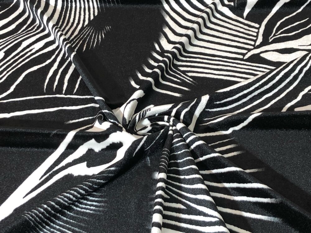 7CE81DCA-FC67-464F-ADC5-56870088FF21