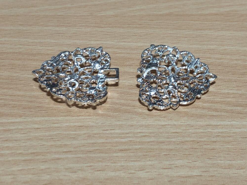 59D99BB4-70F9-4E4F-AC17-37836C1AFAD3